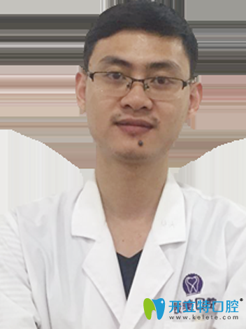 李曉斌